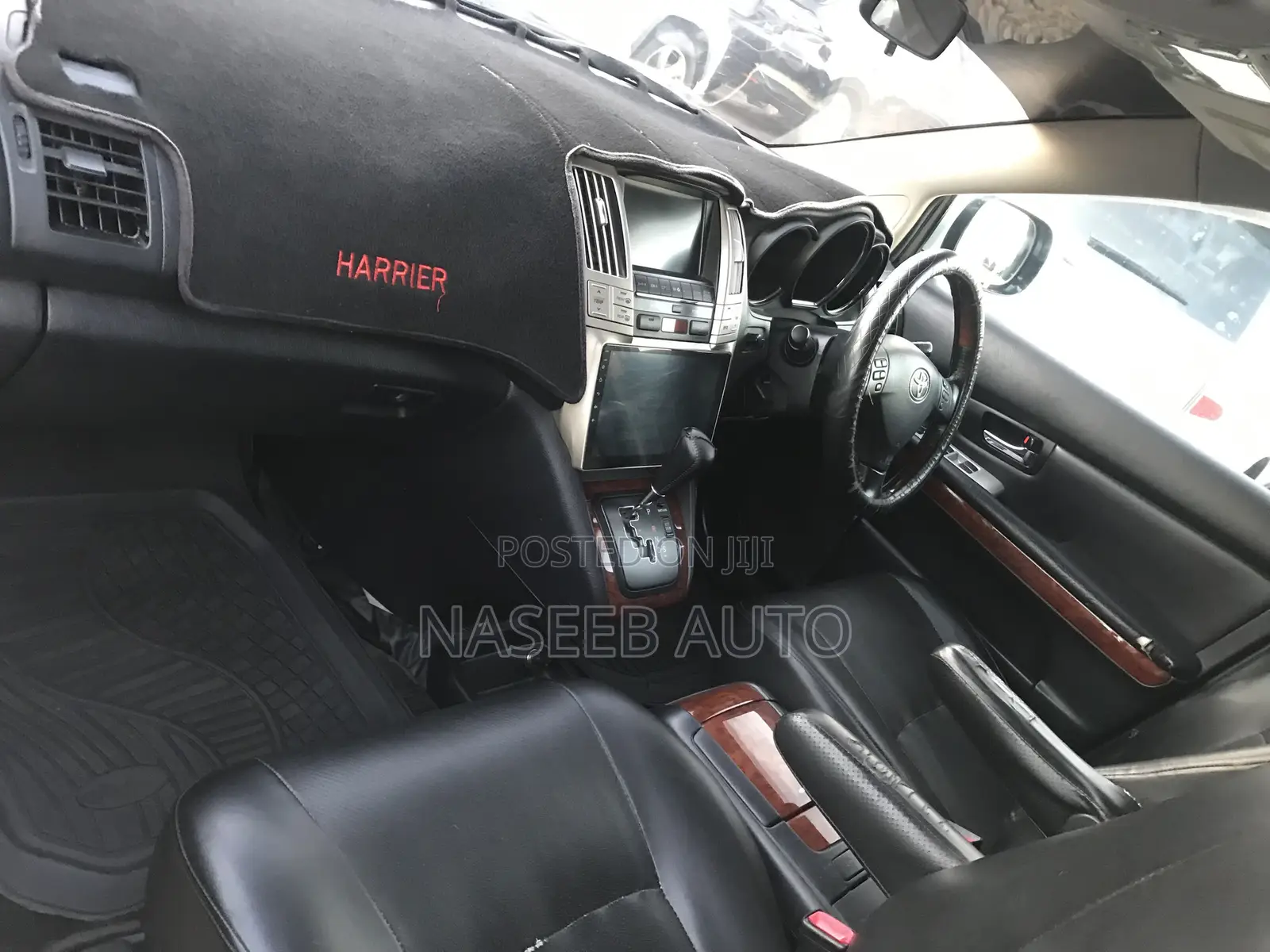 Toyota Harrier 2011 Silver