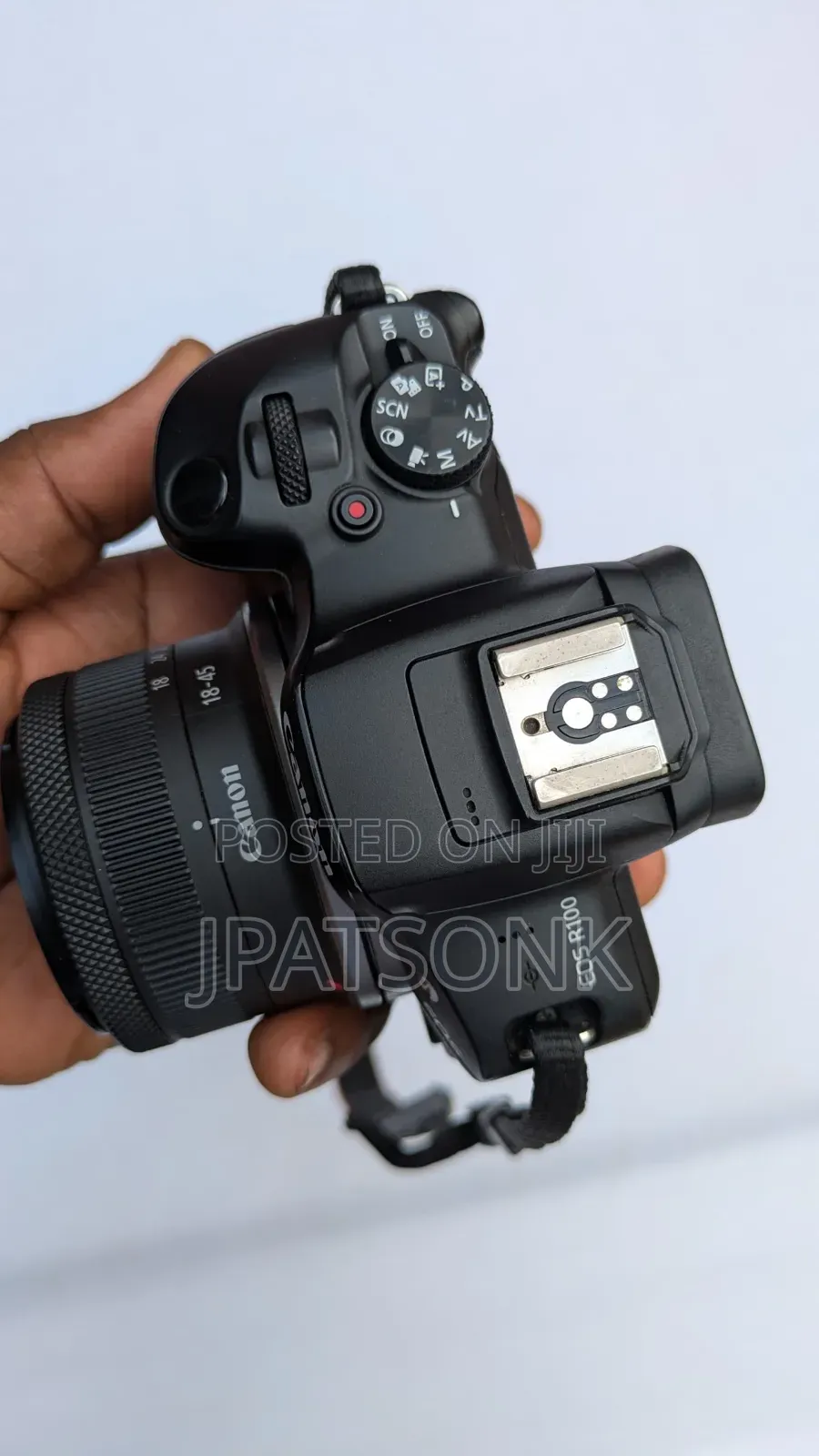 Canon R100