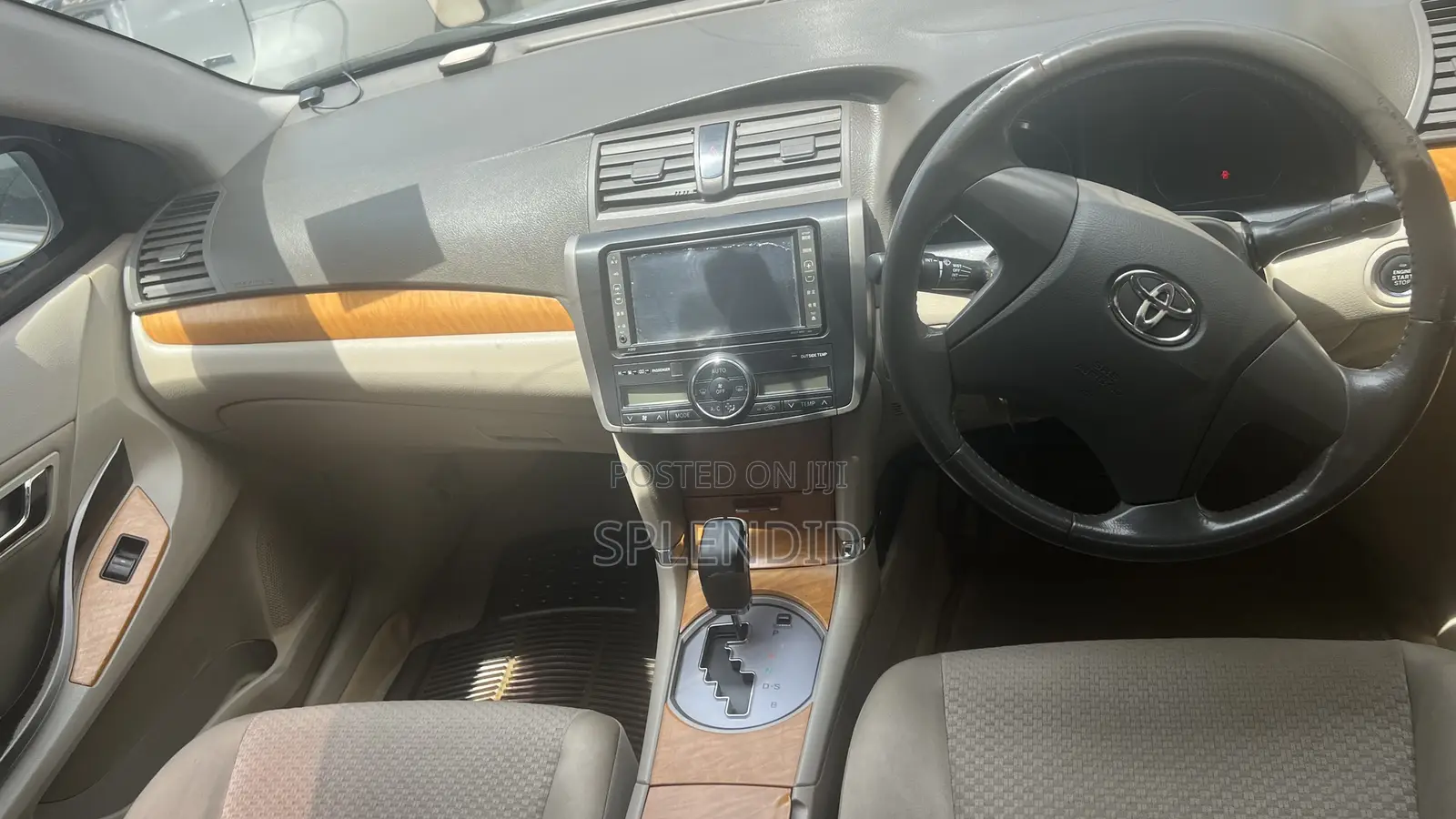 Toyota Premio 2009 Silver