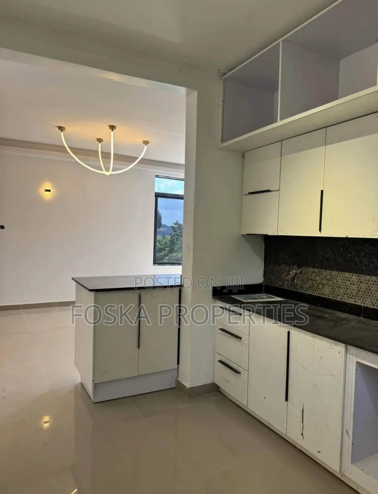 3bdrm Apartment in Muyenga Bukasa, Central Division for rent