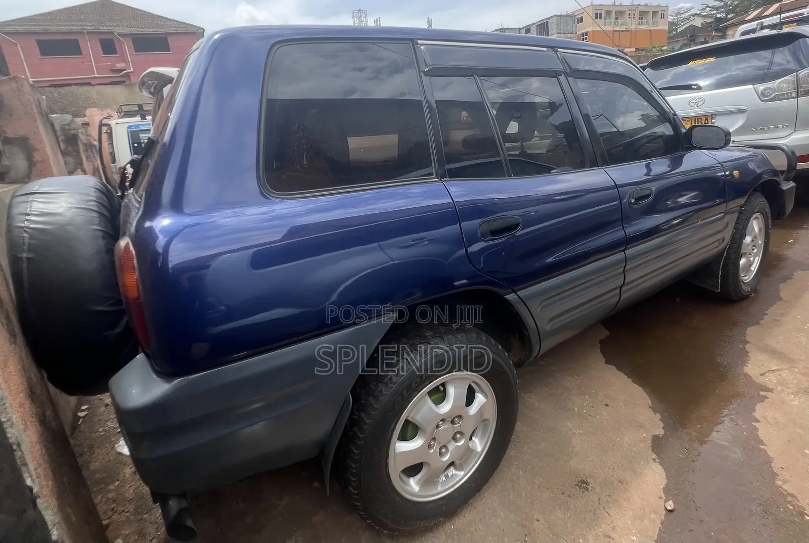 Toyota RAV4 1996 Blue