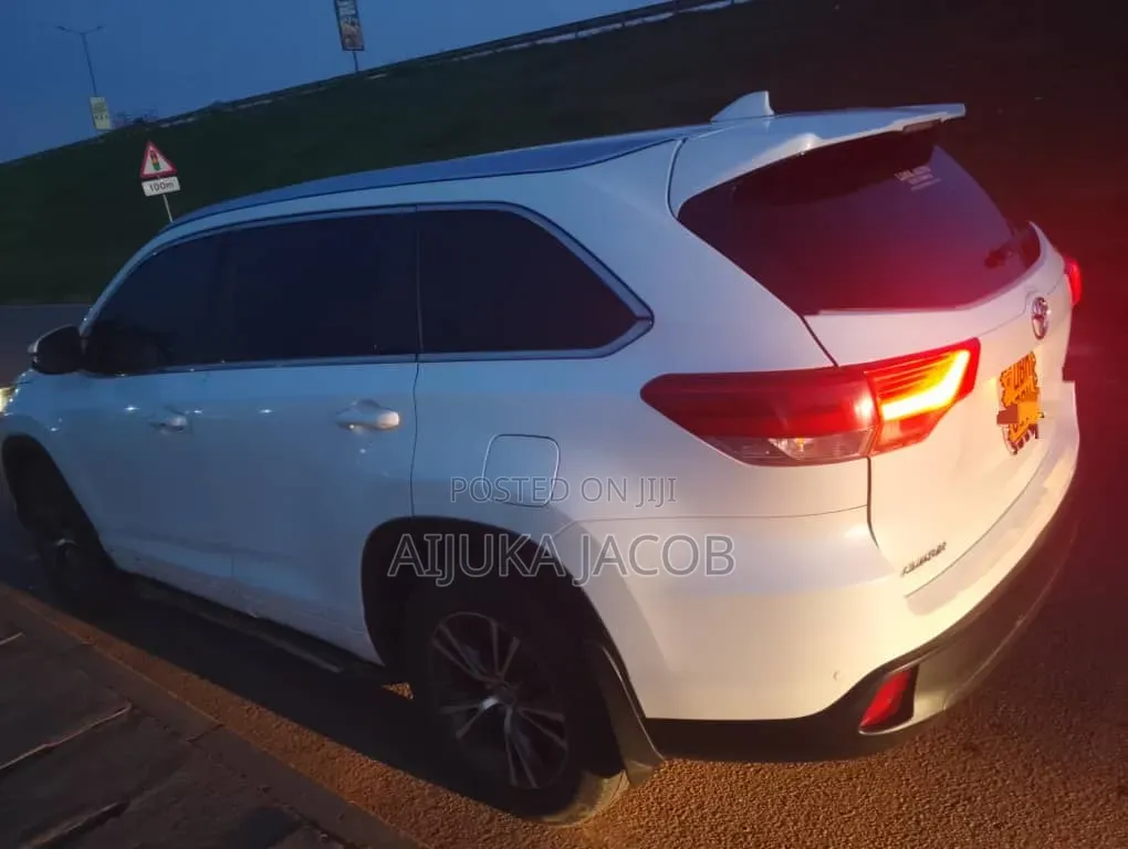 Toyota Kluger 2019 White