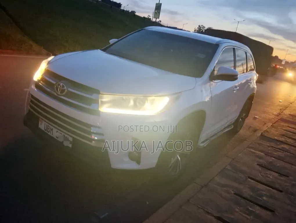 Toyota Kluger 2019 White