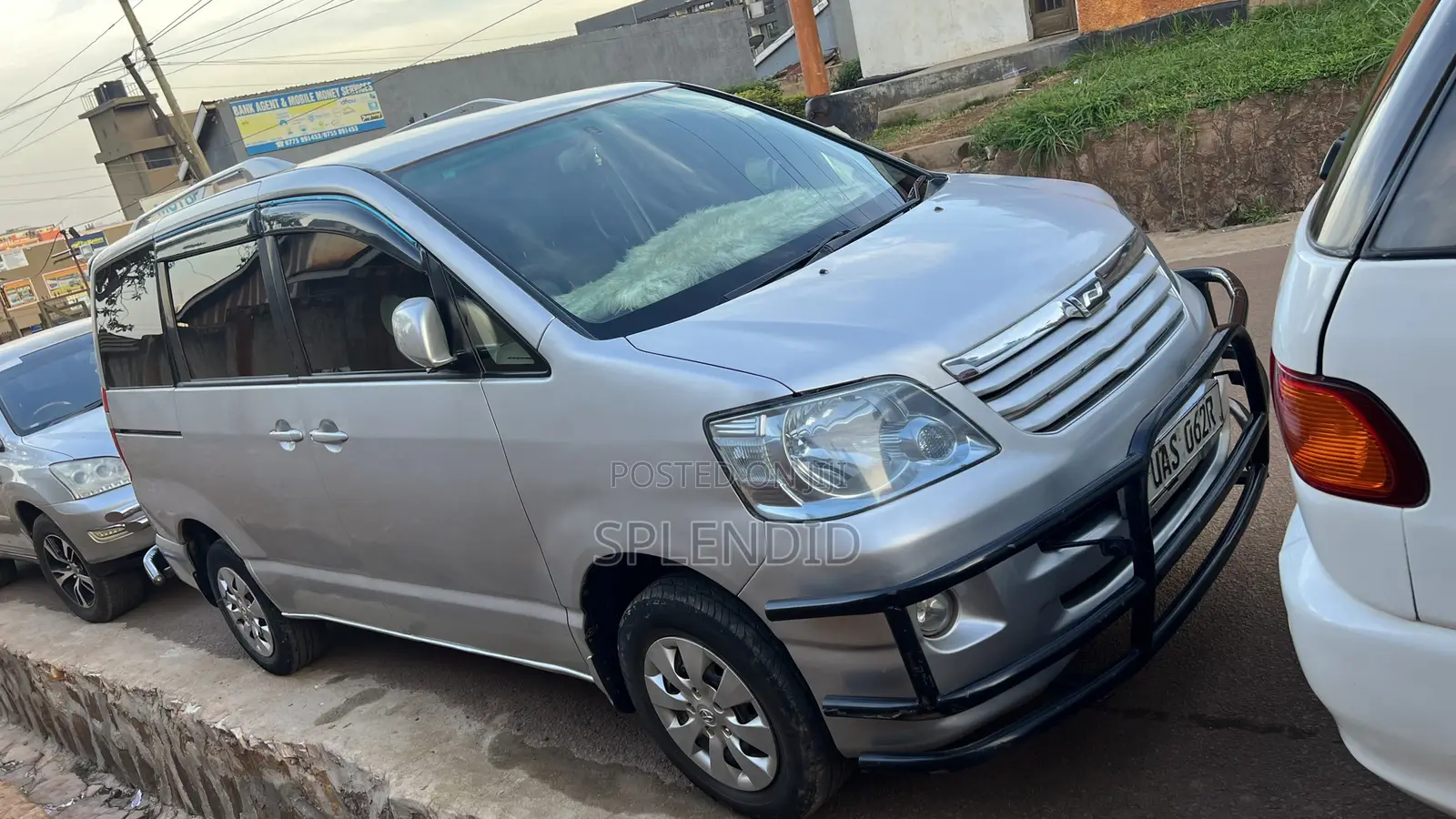 Toyota Noah 2003 Silver