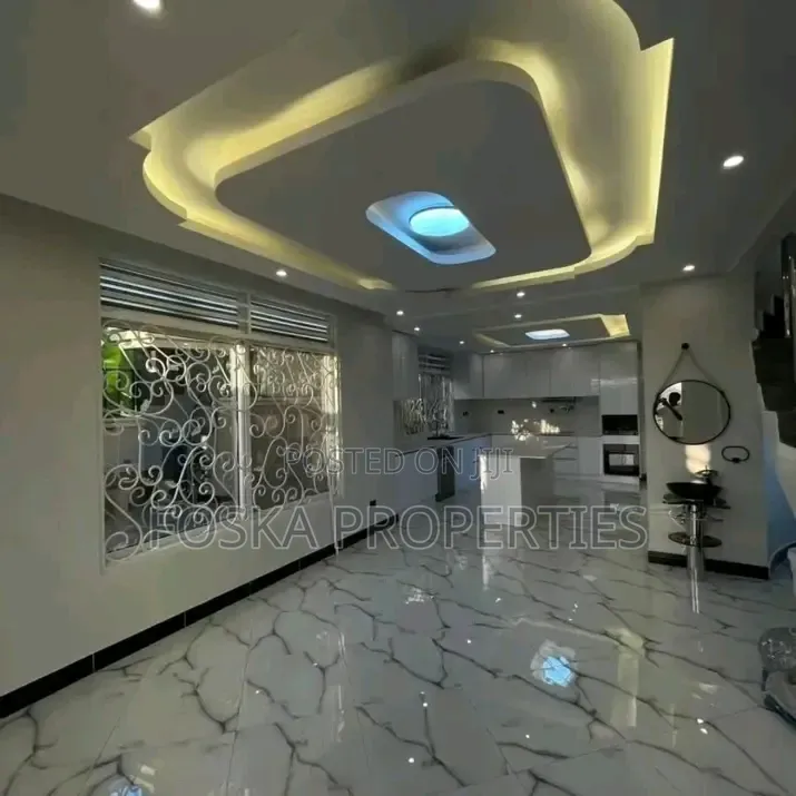 6bdrm Duplex in Muyenga, Central Division for rent