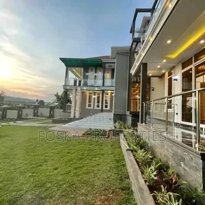 6bdrm Duplex in Muyenga, Central Division for rent