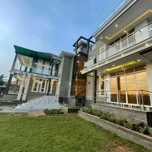 6bdrm Duplex in Muyenga, Central Division for rent