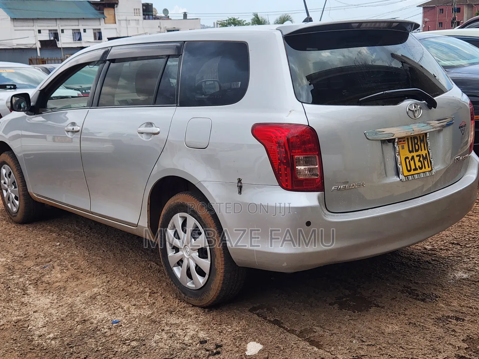 Toyota Corolla Fielder 2010