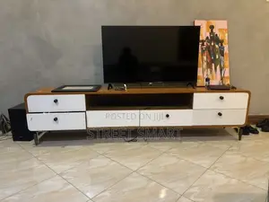 6 FTS TV Stand