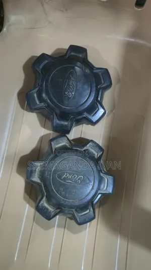 Ford Ranger Black in Colour Centre Caps