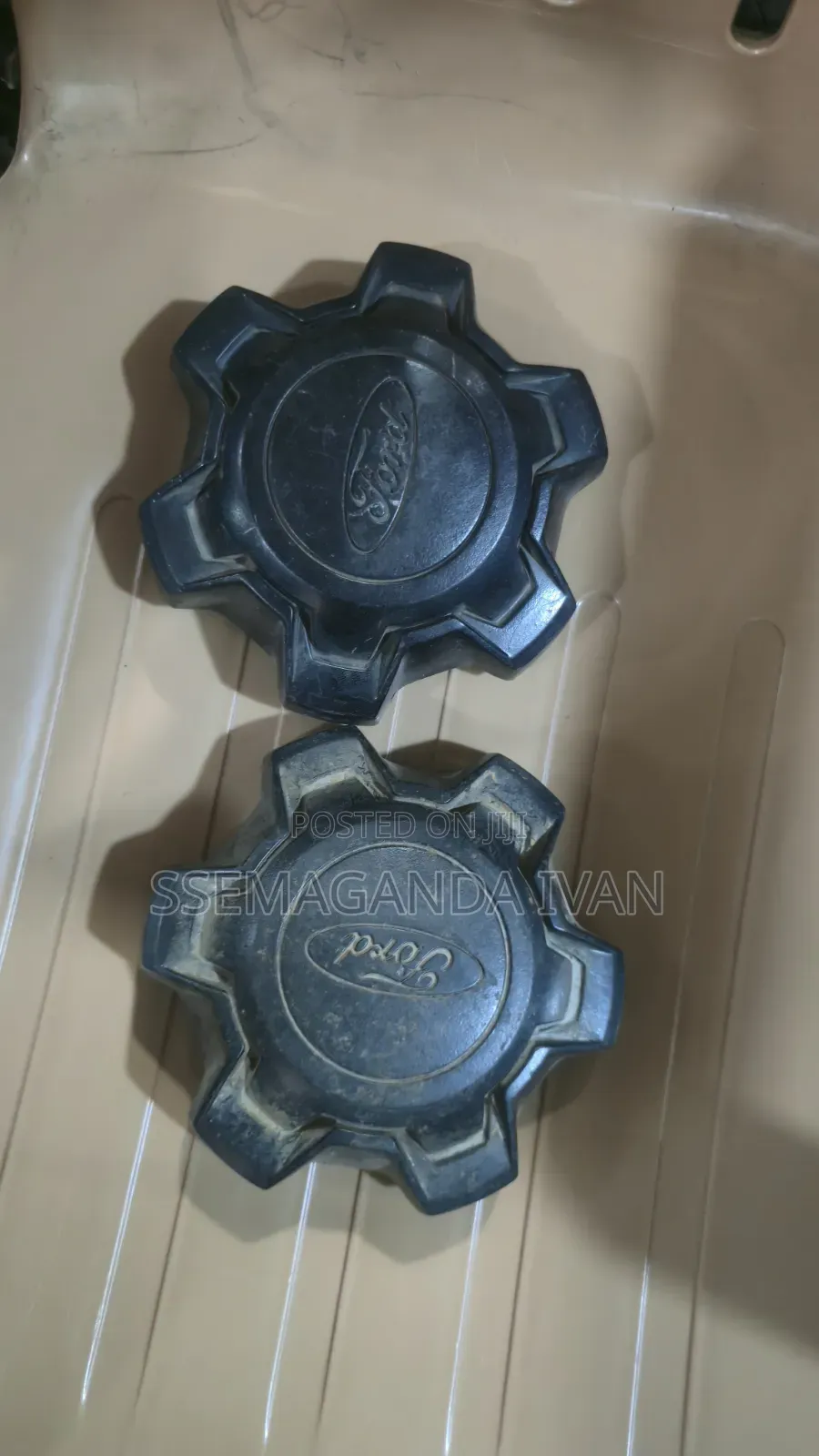 Ford Ranger Black in Colour Centre Caps