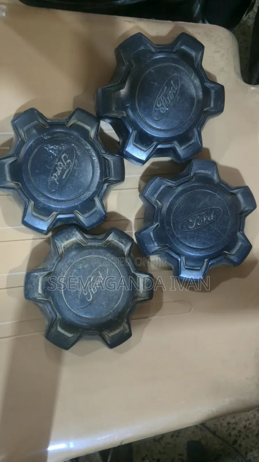 Ford Ranger Black in Colour Centre Caps