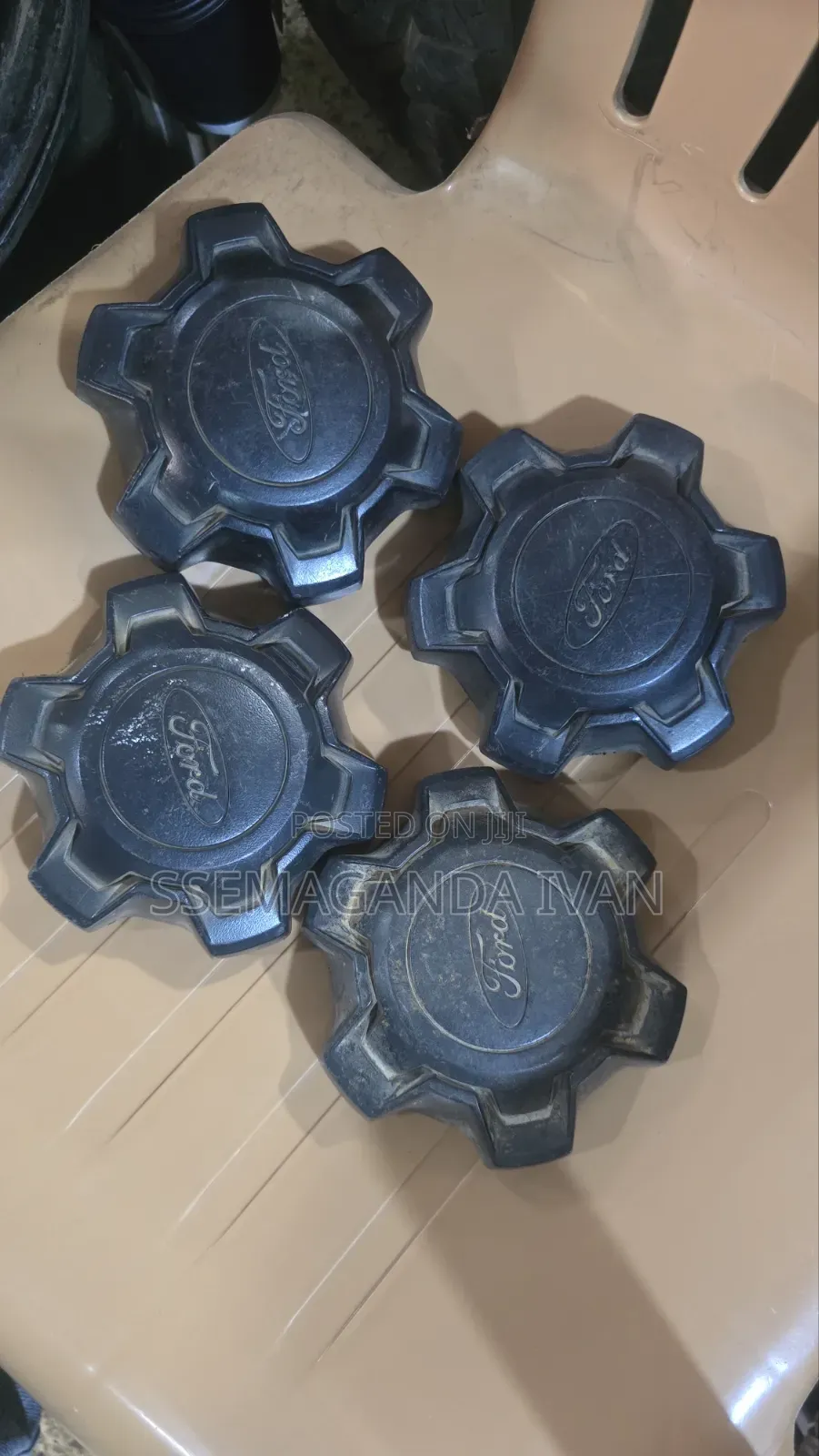 Ford Ranger Black in Colour Centre Caps