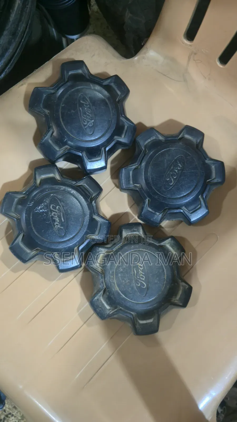 Ford Ranger Black in Colour Centre Caps