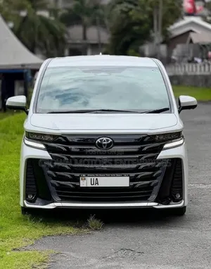 Toyota Vellfire 2024 White