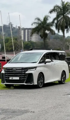 Toyota Vellfire 2024 White