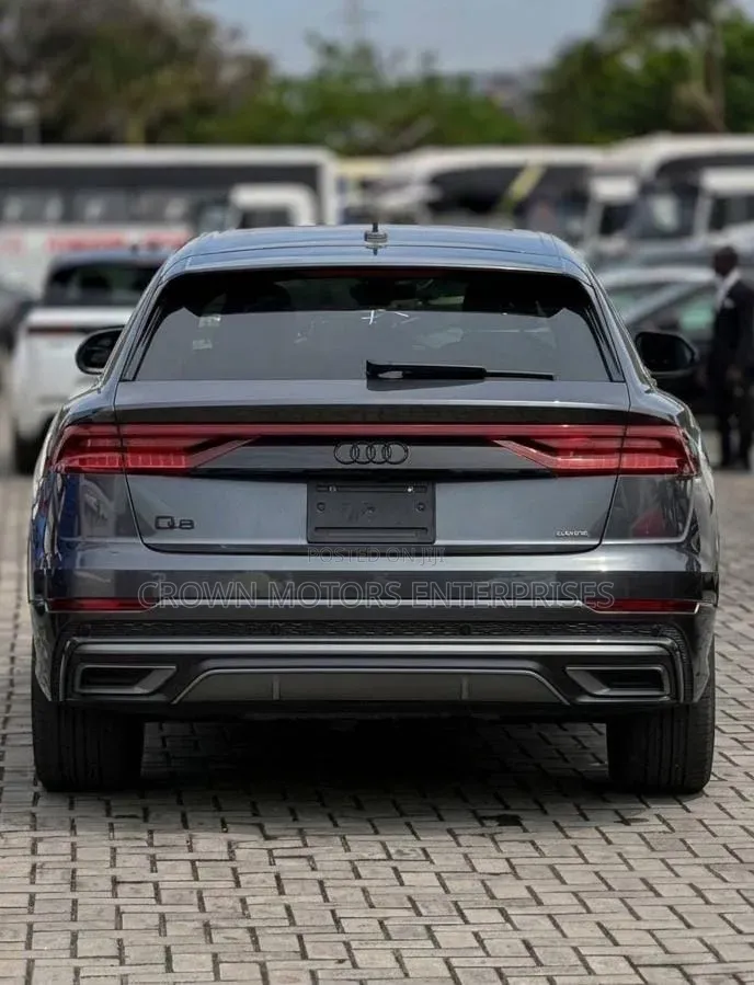 Audi Q8 55 Premium AWD quattro 2020 Gray