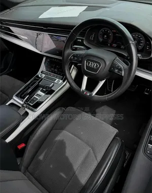 Audi Q8 55 Premium AWD quattro 2020 Gray