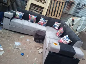 6 Seater in Crim Mix With Black