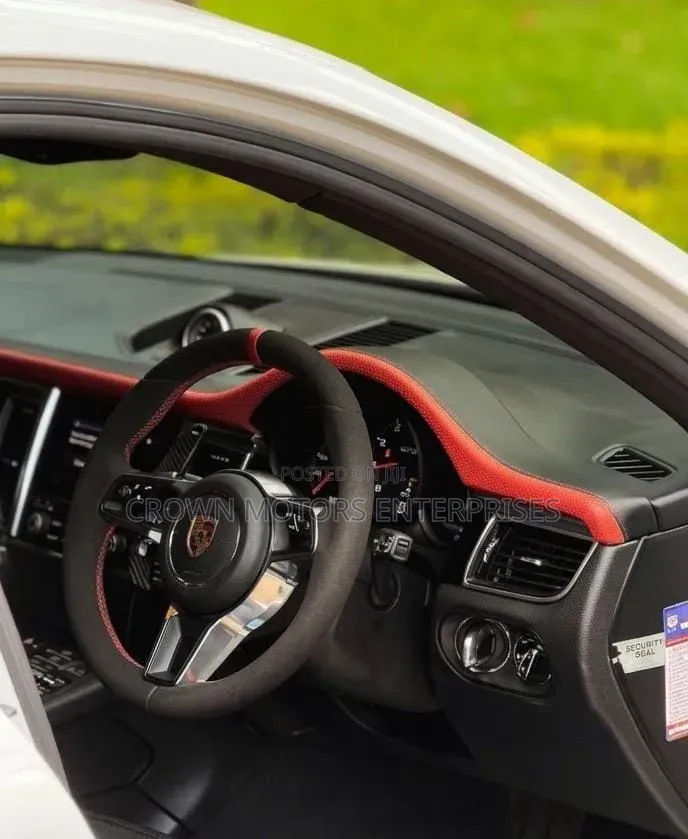 Porsche Macan GTS 2018 White