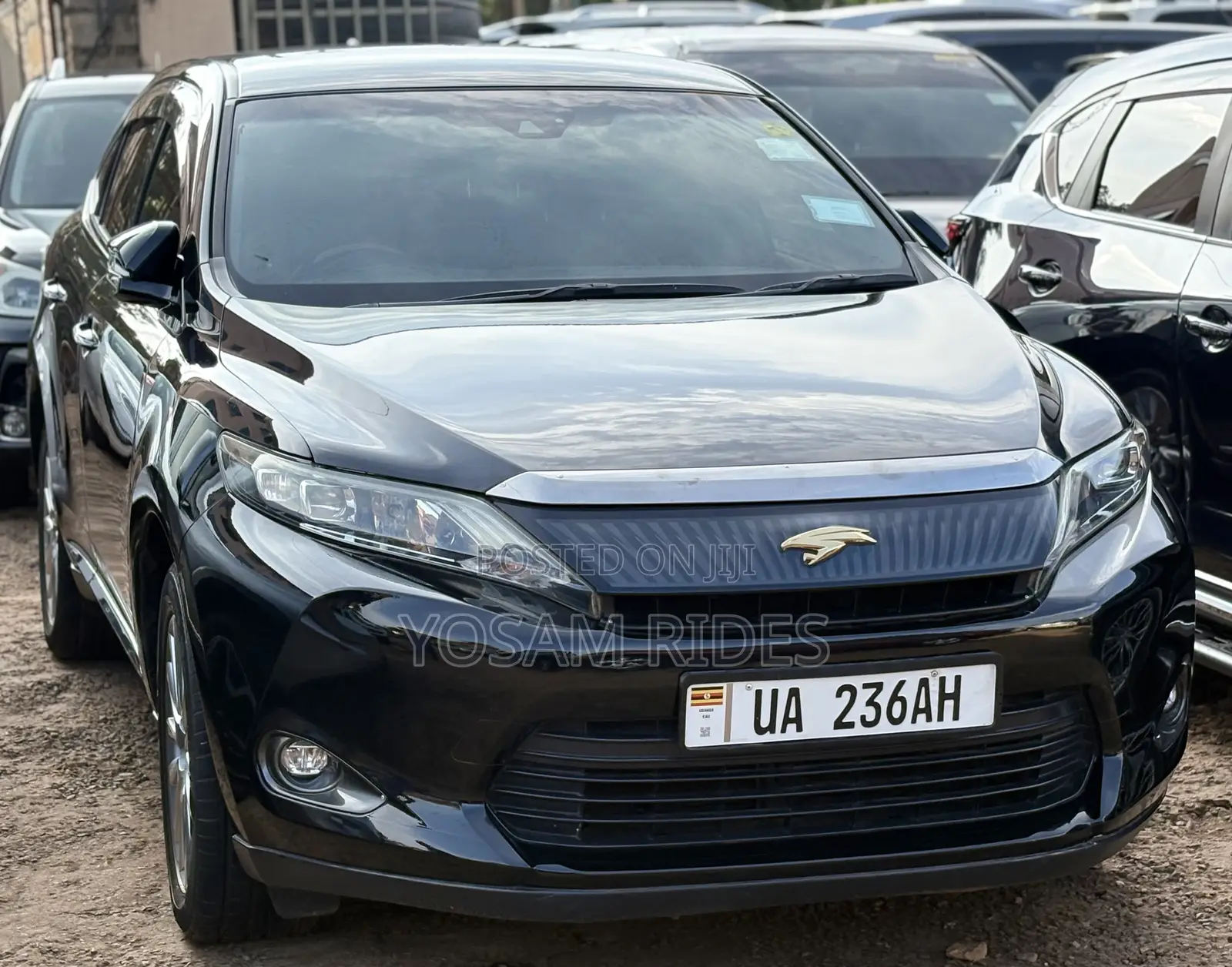 Toyota Harrier 2.0 2015 Black