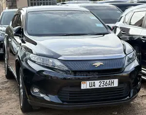 Toyota Harrier 2.0 2015 Black
