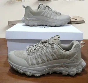 Alo Trail Sneaker