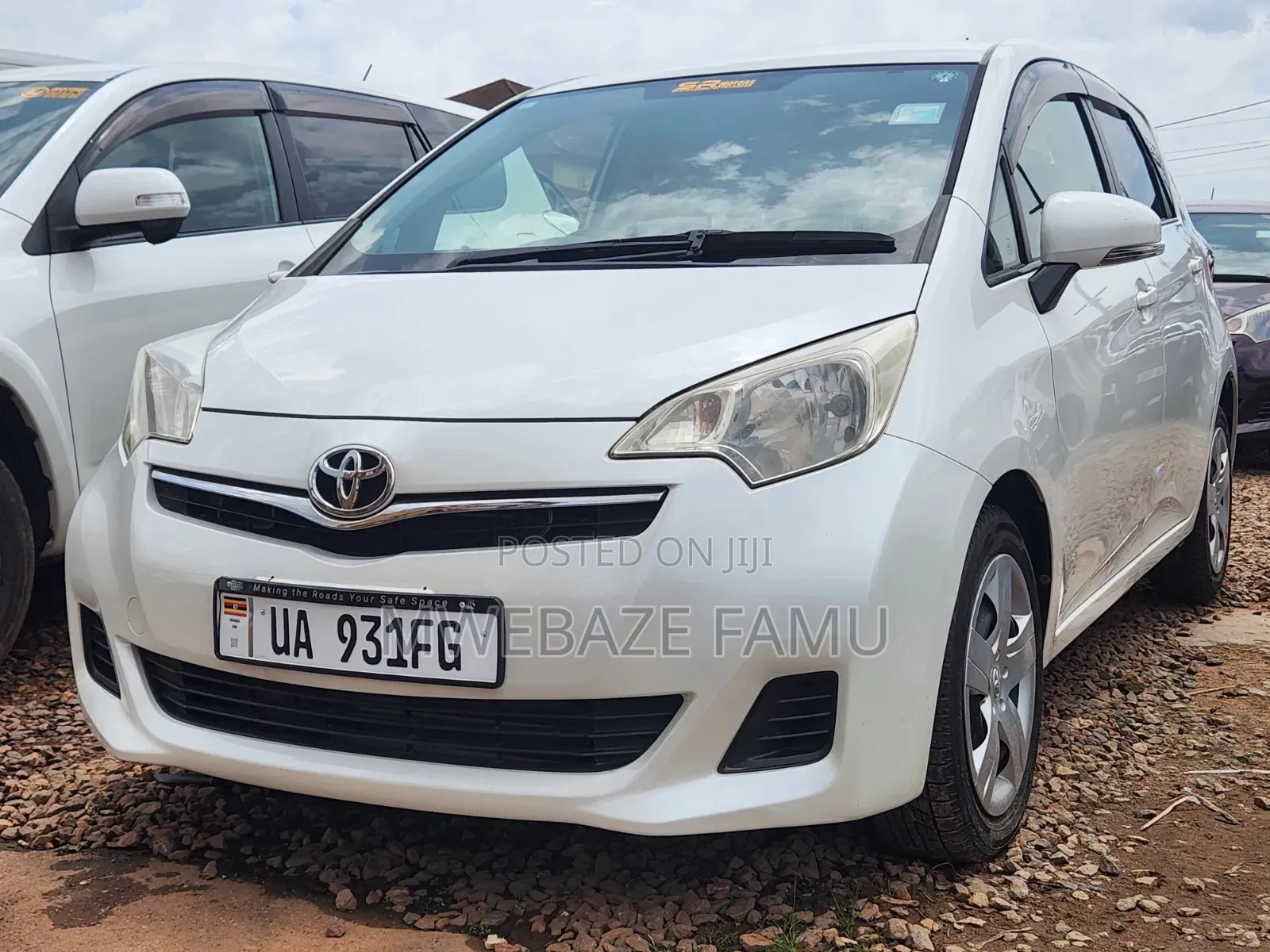 Toyota Ractis 2011 White