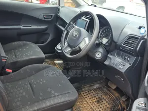 Toyota Ractis 2011 Brown