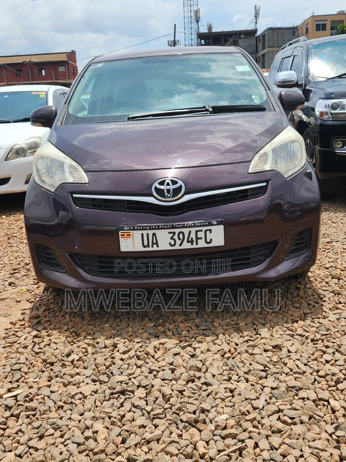 Toyota Ractis 2011 Brown