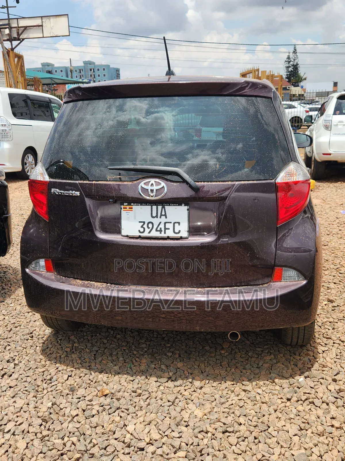 Toyota Ractis 2011 Brown