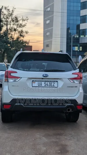 Subaru Forester 2019 Off white