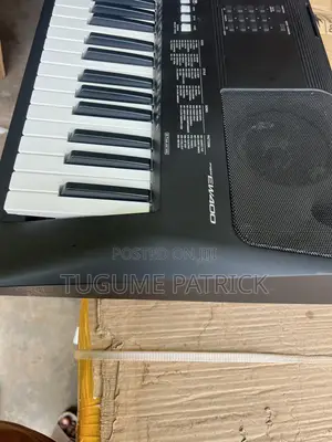 Yamaha Keyboard /Piano