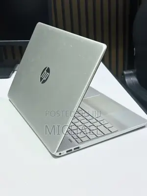 Laptop HP 15 8GB Intel Celeron SSD 256GB