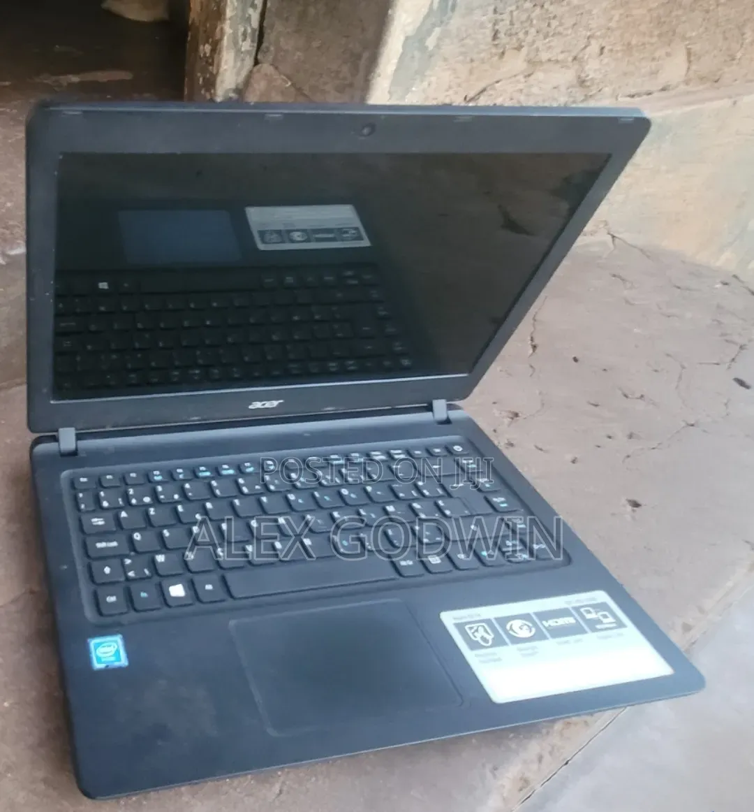 Laptop Acer Aspire ES1-432 4GB Intel HDD+SSD 1T