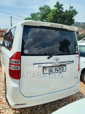 Toyota Noah 2013 White