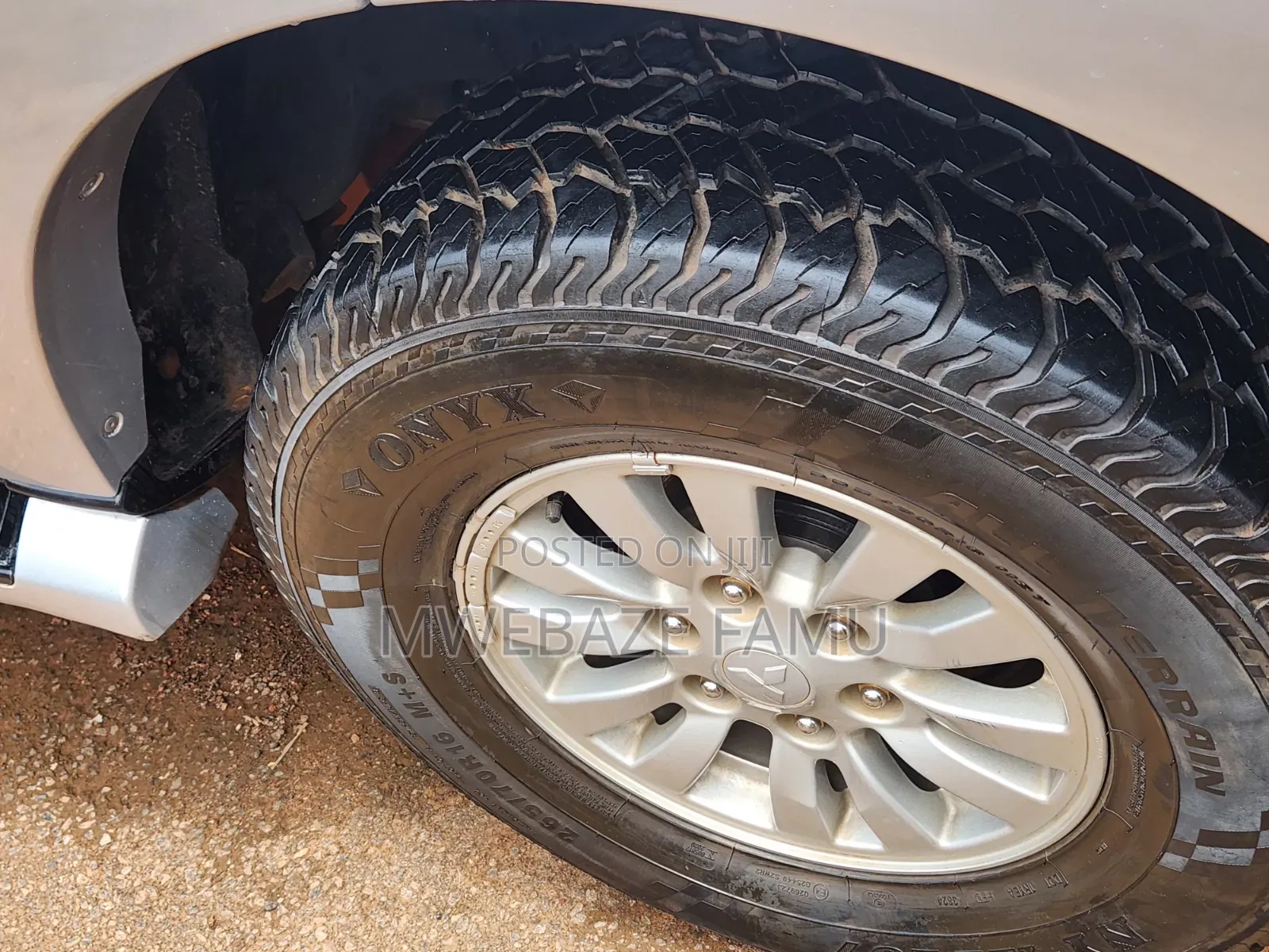 Mitsubishi Pajero 2014