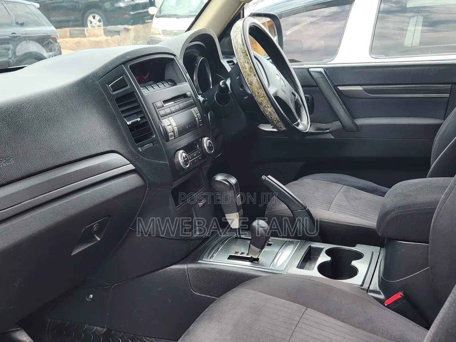 Mitsubishi Pajero 2014