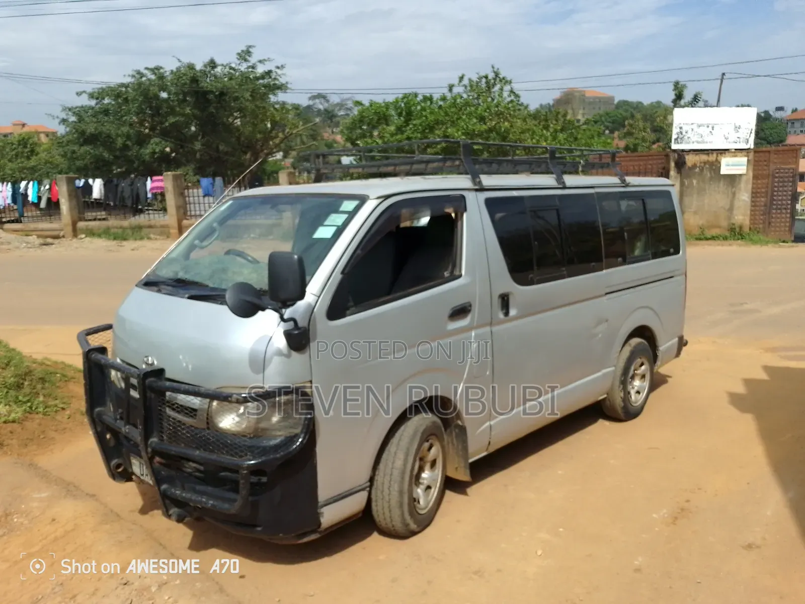 Toyota HiAce 2006 Silver