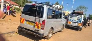 Toyota HiAce 2006 Silver