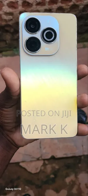 Itel P55+ 128 GB Gold