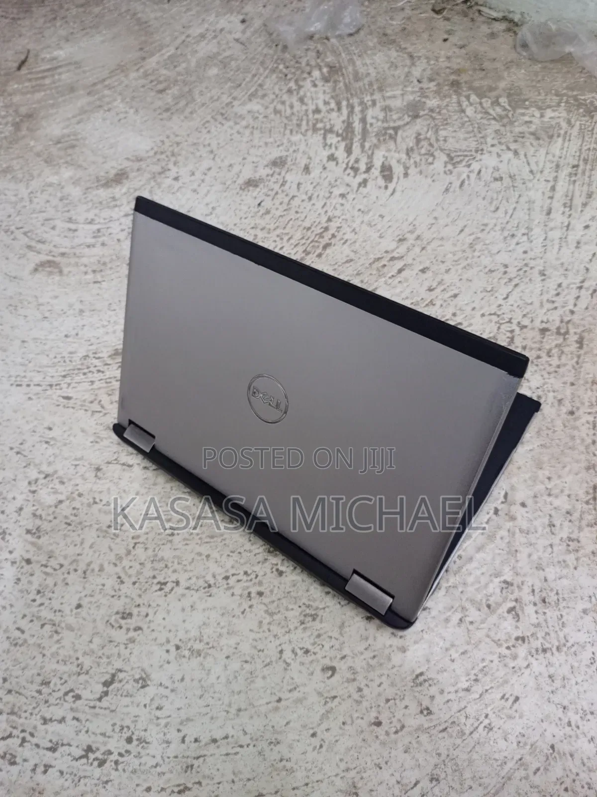 Laptop Dell Vostro V131 4GB Intel Core i3 HDD 250GB