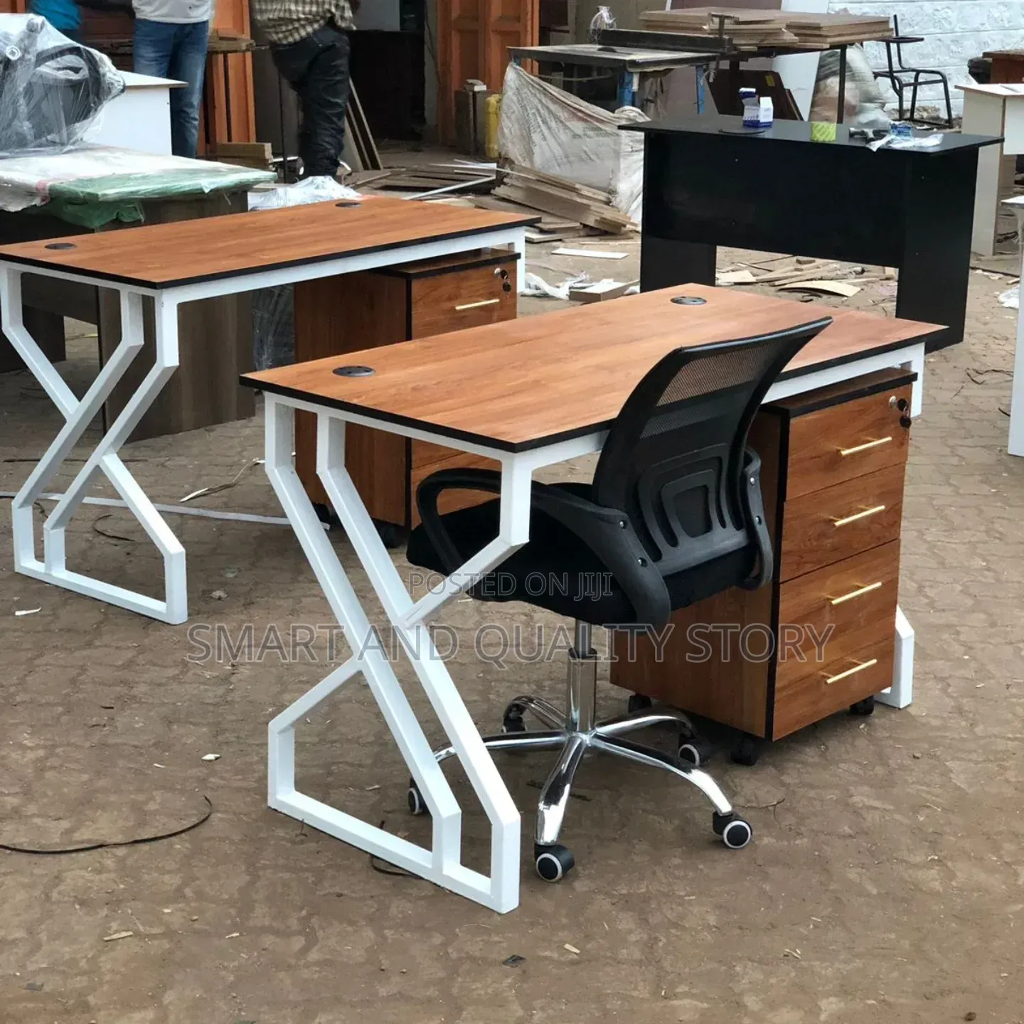 Brown and White/Office Desk and/Office Table Good