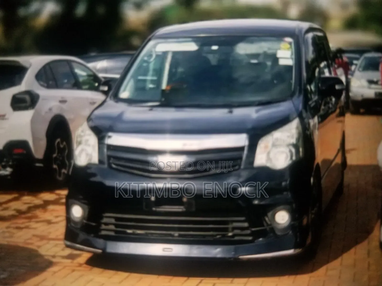 Toyota Noah 2013 Black