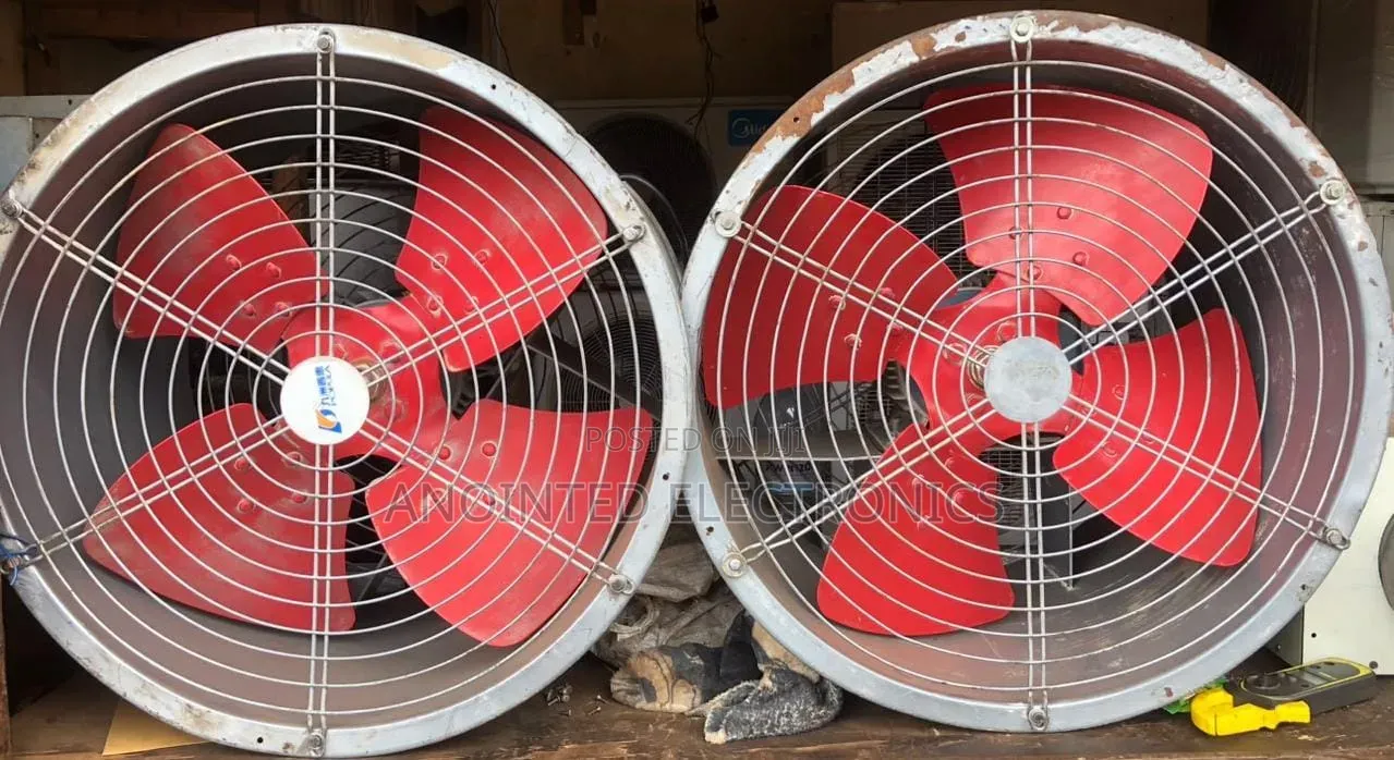 Exhaust Wall Fans in Single Fez and 3