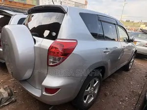 Toyota RAV4 2008 Silver