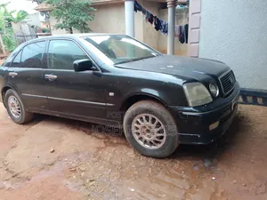 Toyota Progress 2.5 AWD 2000 Black