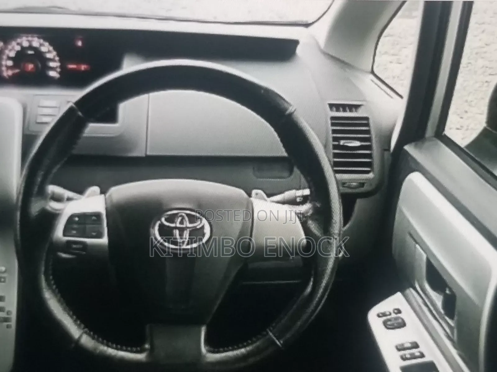Toyota Noah 2013 Black