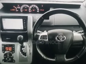 Toyota Noah 2013 Black