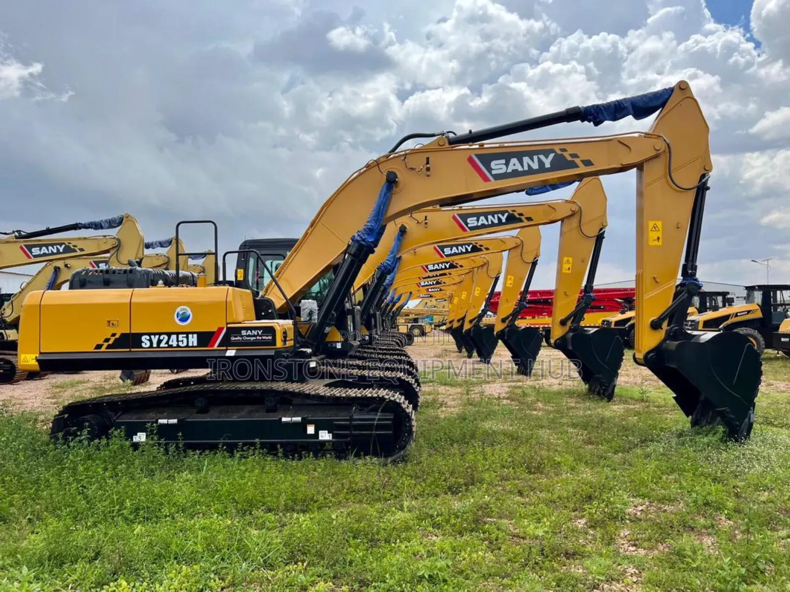 Excavator SY245H